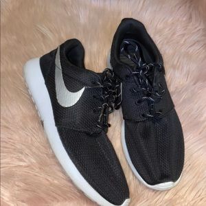 Women’s Nike Roshie